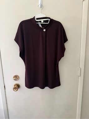 RW&CO. Short-Sleeve Mock Neck Top in Plum